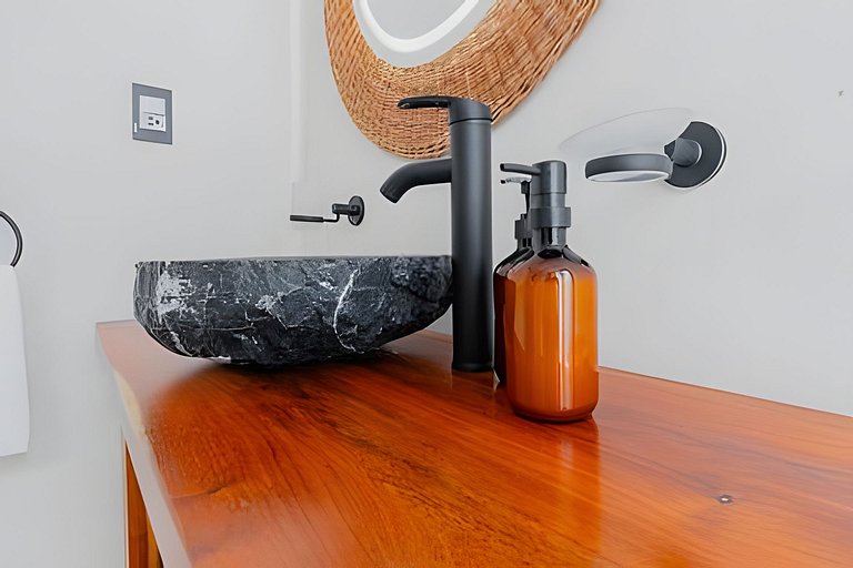 Ducha maya + Day Pass Hotel