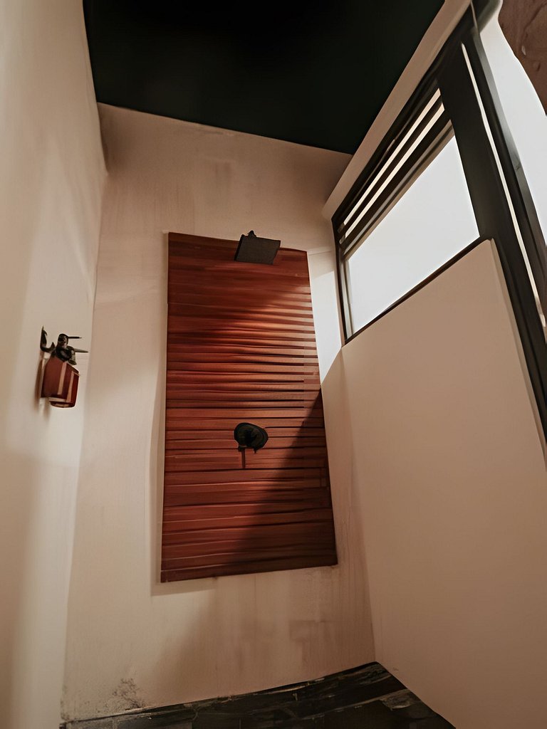 Estudio con Acceso a la Laguna