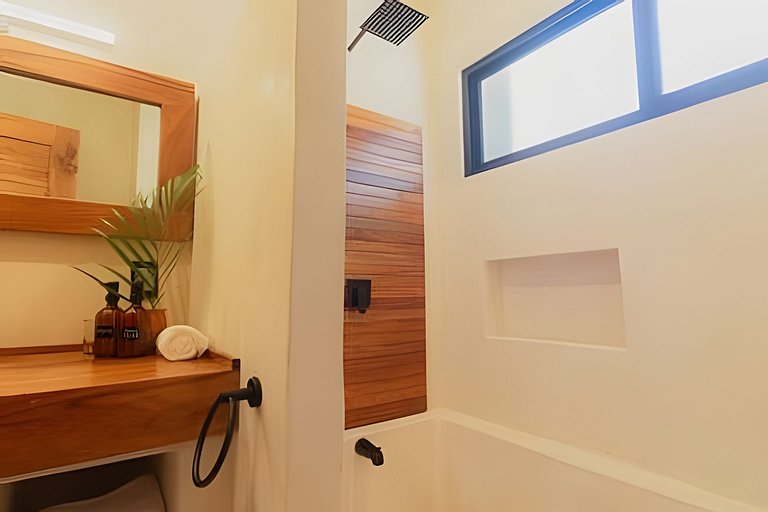 2 Rooms King - Selva Chic | Walkin 2 min to Lagoon